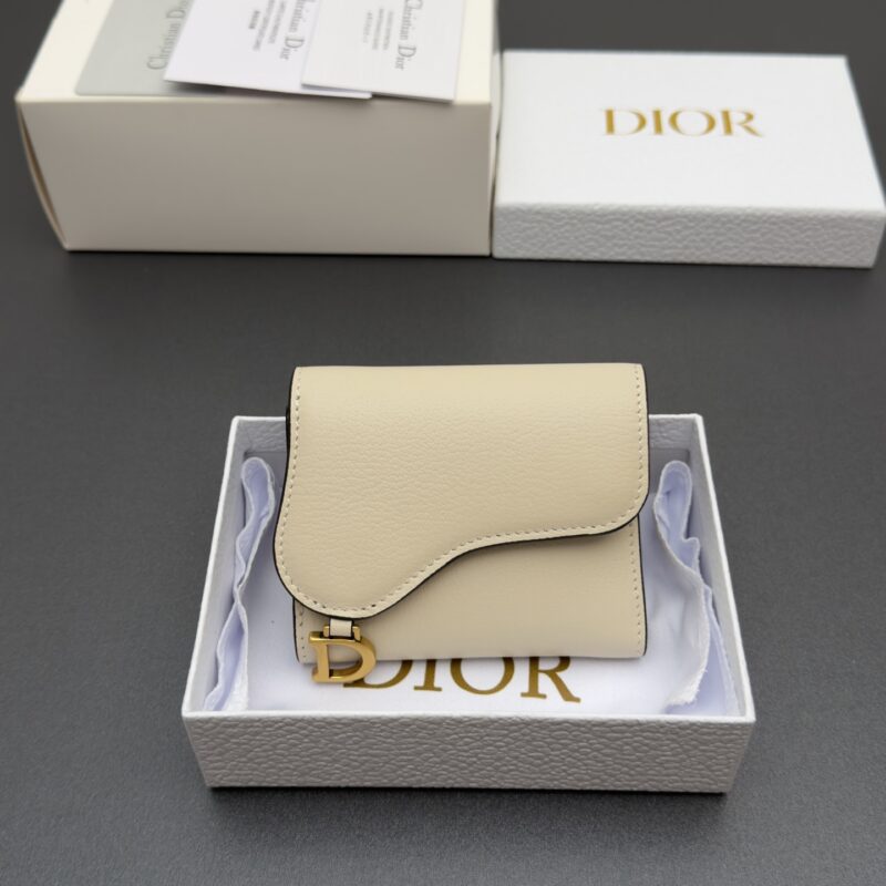 DIOR Lotus 马鞍钱包系列 型号:S5652 山羊纹胭脂米/牛皮