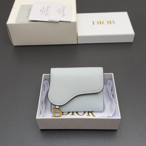 DIOR Lotus 马鞍钱包系列 型号：S5652   山羊纹冰川蓝/牛皮