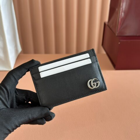 GUCCI GG Emblem系列 835049 黑色软皮