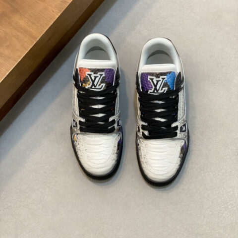 LV TRAINER蟒蛇纹运动鞋