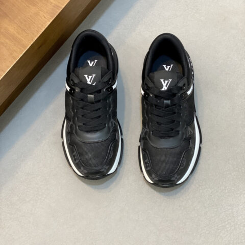 LV 男士trainer运动鞋