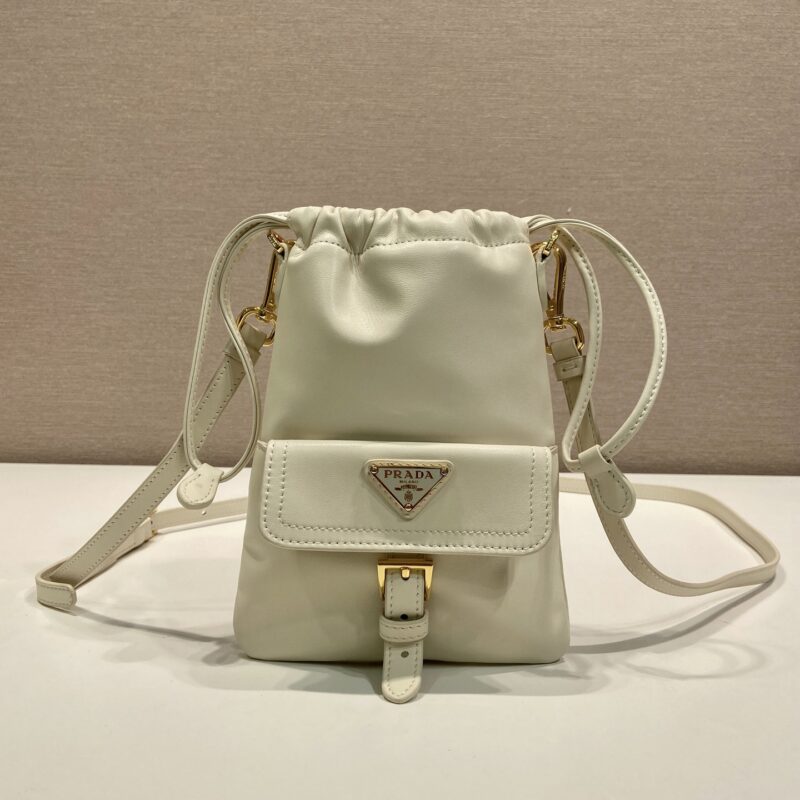 PRADA 新品手机包🎉1MS017抽绳包