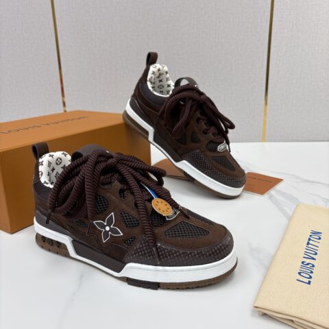 LV SKATE 复古情侣款运动鞋面包鞋