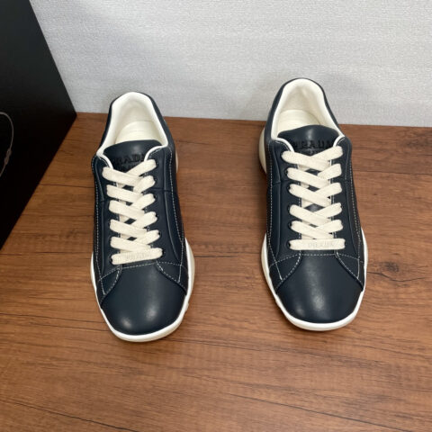 PRADA  新款男士拼接休闲运动鞋 货号：2EE429 蓝色