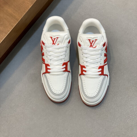 LV 男士trainer运动鞋