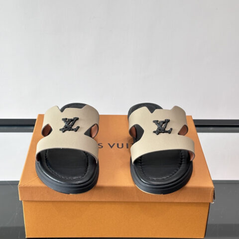 LV Isola系列凉拖鞋