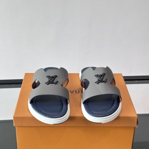 LV Isola系列凉拖鞋