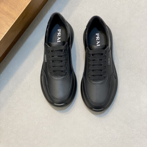 PRADA Downtown皮革休闲运动鞋