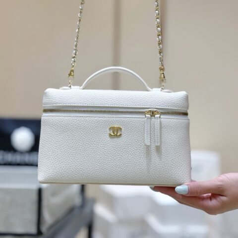 CHANEL 26A 极简风LP饭盒包👜AP5347