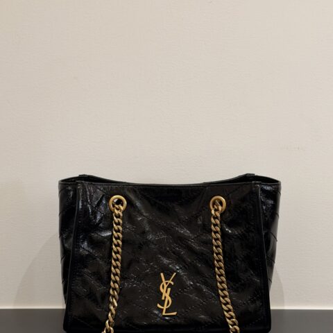 YSL 𝗡𝗜𝗞𝗜复古牛皮革横款购物袋 型号：872680 小号 黑色