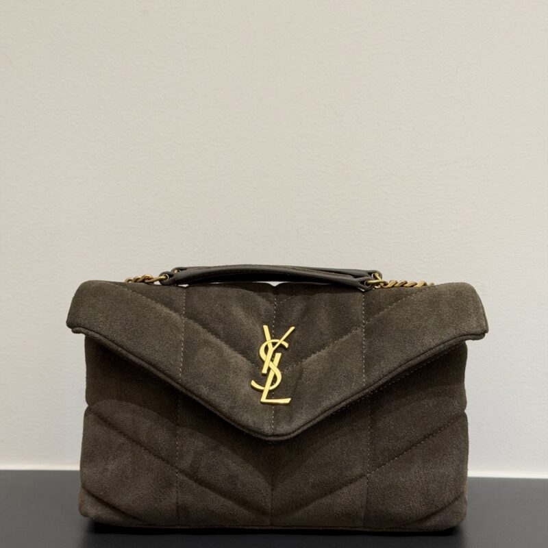 YSL 𝑷𝒖𝒇𝒇𝒆𝒓 迷你绗缝双链条 型号：759337 麂皮•麝香金
