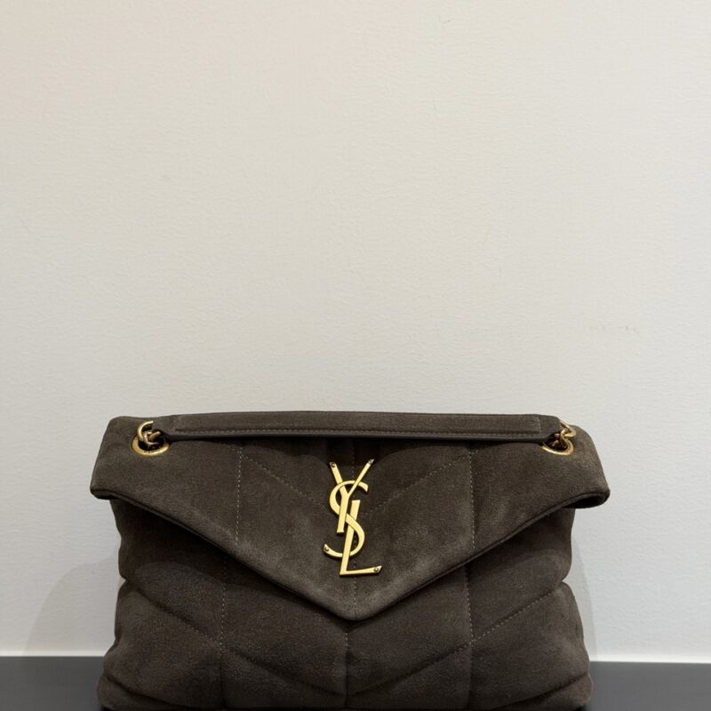 YSL 𝑷𝒖𝒇𝒇𝒆𝒓 𝑩𝒂𝒈绗缝麂皮磨砂 型号：577476 麂皮•麝香金