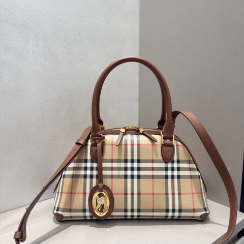 Burberry 新款式Primrose 包 型号0651