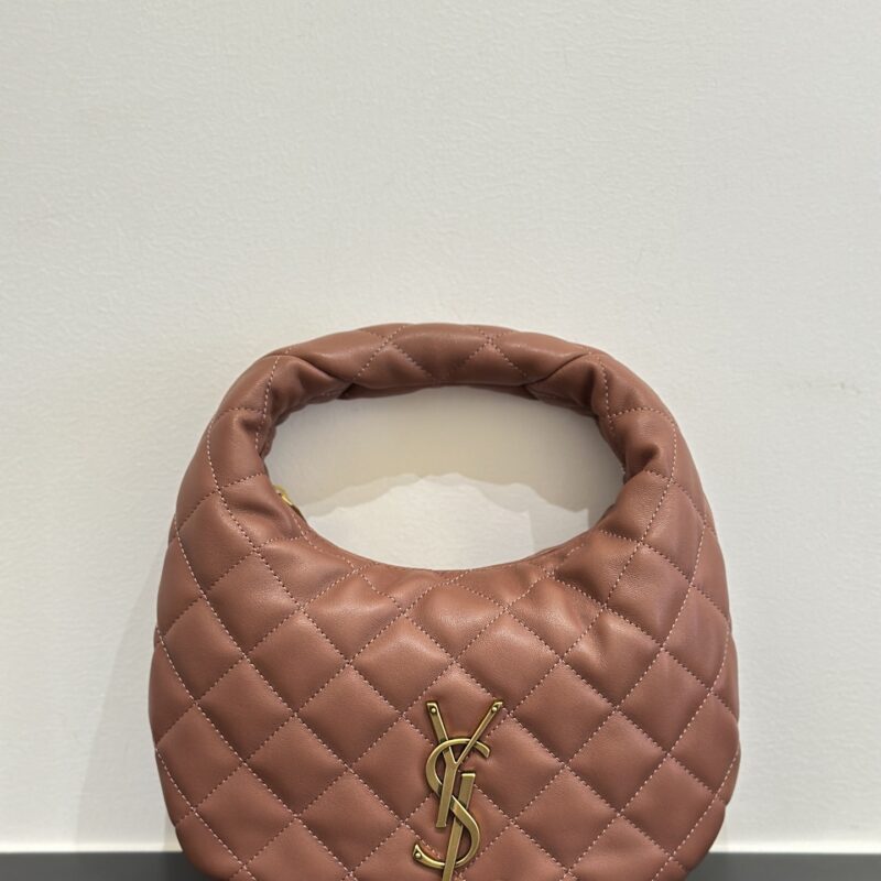YSL 𝗜𝗖𝗔𝗥𝗘 𝗯𝗮𝗯𝘆纳帕羊皮手袋 型号：851689 粉色