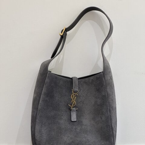 YSL 麂皮𝗛𝗼𝗯𝗼腋下包 型号：713938都市灰 小号