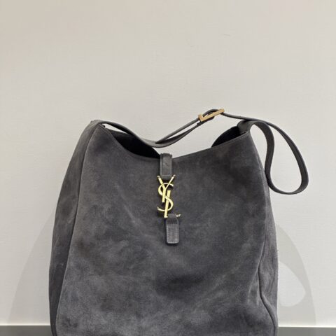 YSL 麂皮𝗛𝗼𝗯𝗼腋下包 型号：753837 都市灰