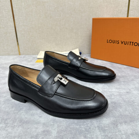 LV 新品乐福鞋