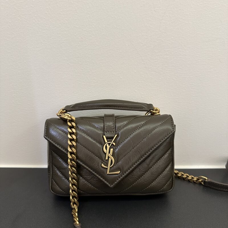YSL 𝗖𝗢𝗟𝗟𝗘𝗚𝗘亮面油蜡迷你链条包  款号 ：779430绿色