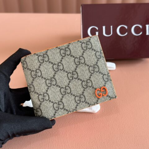 GUCCI 饰GG细节钱包 款号768244 FACQC 9753