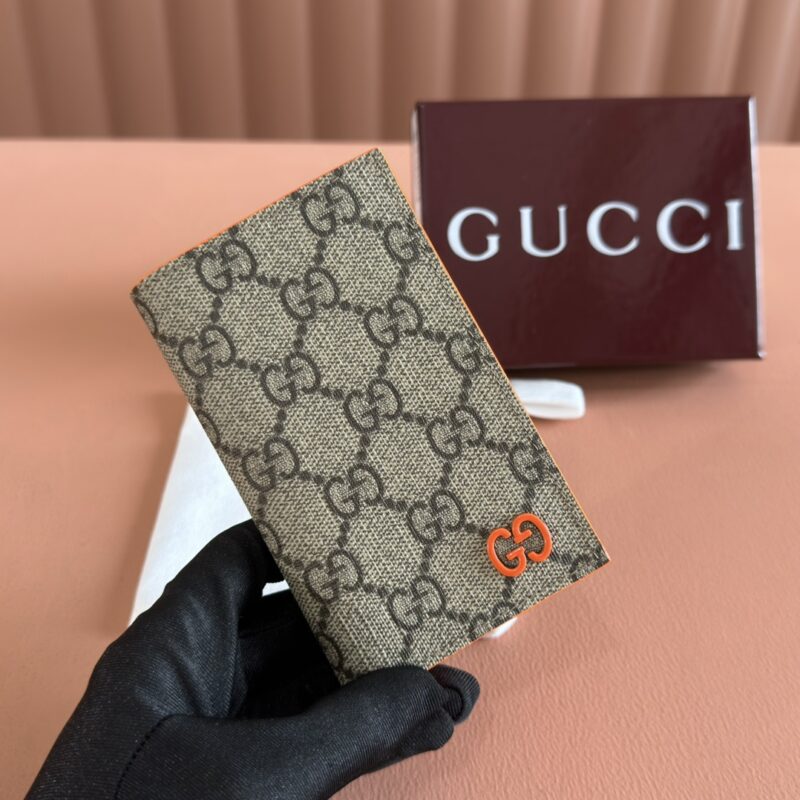 GUCCI 饰GG细节长款卡片夹 款号768249 FACQC 9753