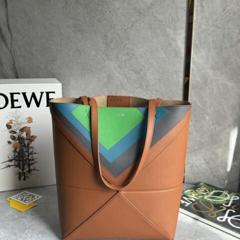 FENDI puzzle fold 系列可折叠托特包 0693