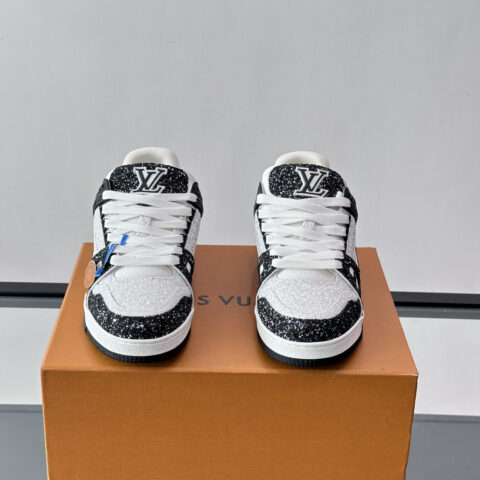 LV trainer运动鞋 情侣款