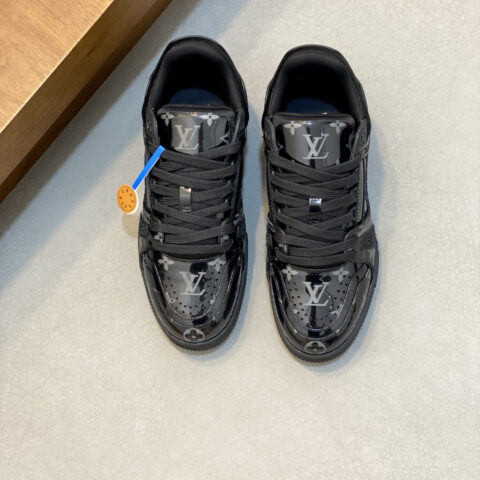LV TRAINER 情侣款运动鞋