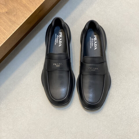 PRADA 新款男士一脚蹬休闲运动鞋