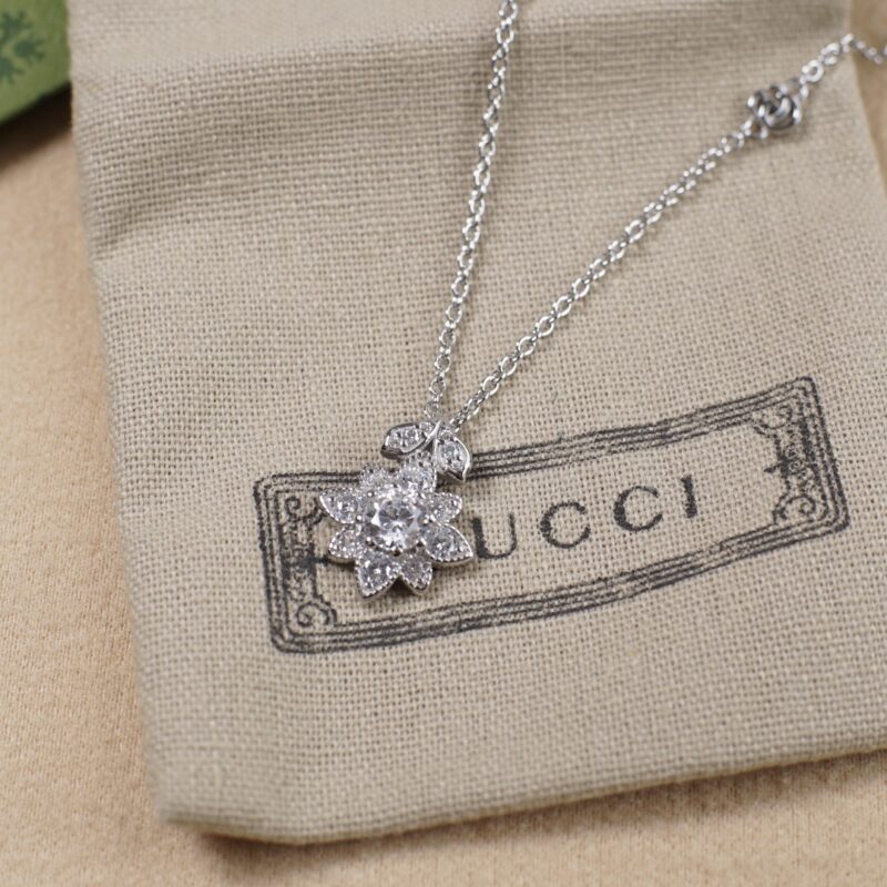 GUCCI 满钻花朵双g项链