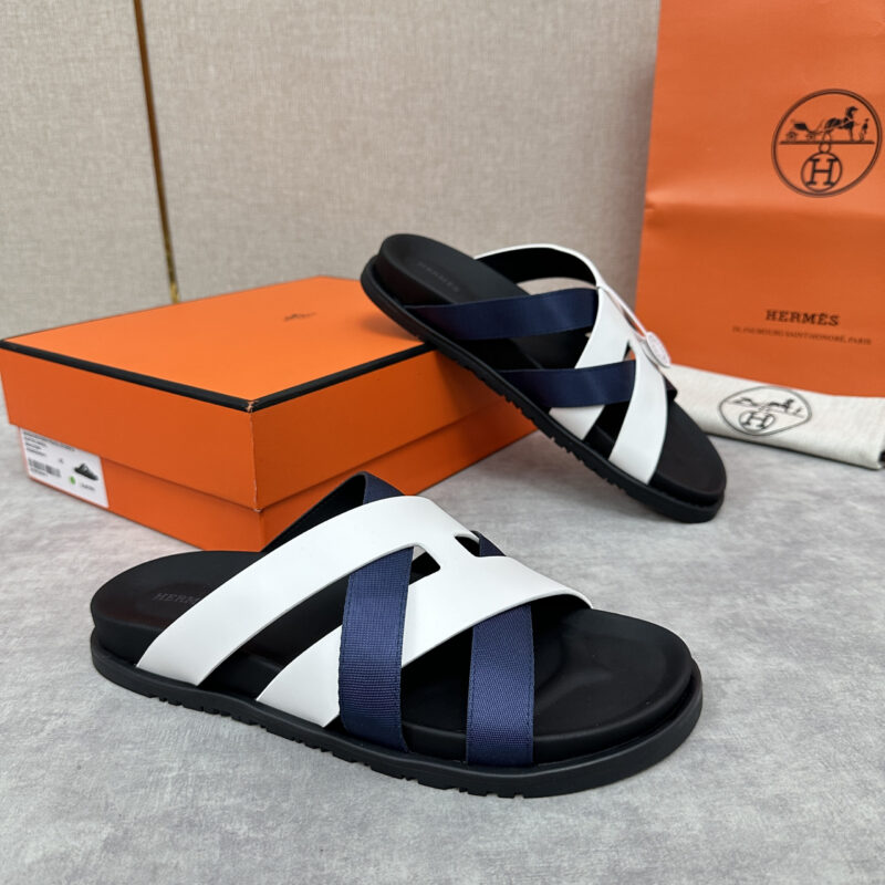 HERMES 最新经典男款 Kazimir 拖鞋