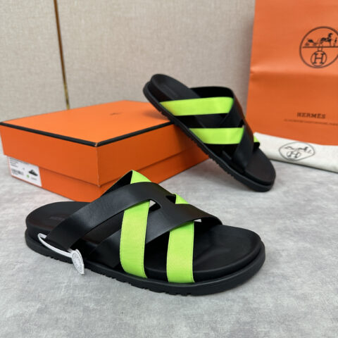 HERMES 最新经典男款 Kazimir 拖鞋