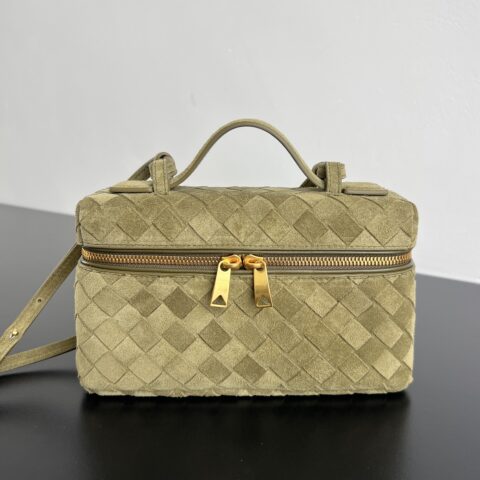 BV  Vanity Case 绳带化妆包 789109反绒/泥土棕