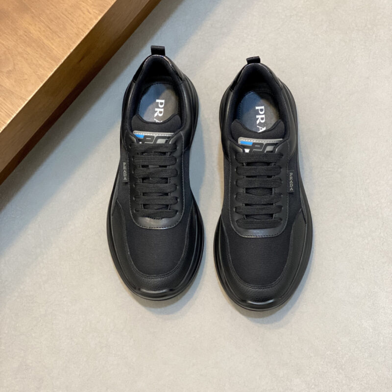 PRADA 男士新款皮革运动鞋