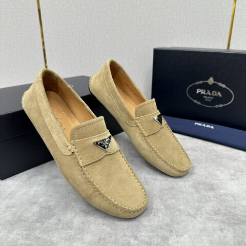 PRADA Saffiano 皮革乐福鞋