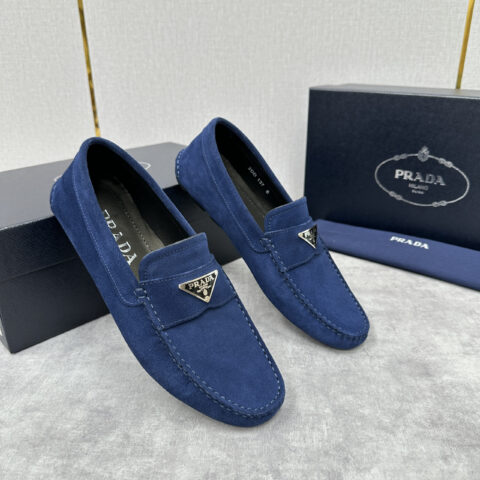 PRADA Saffiano 皮革乐福鞋
