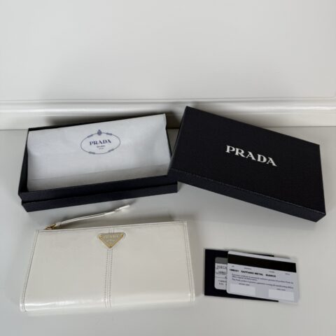PRADA P家➡️男女通用小袋包 型号：1MB051