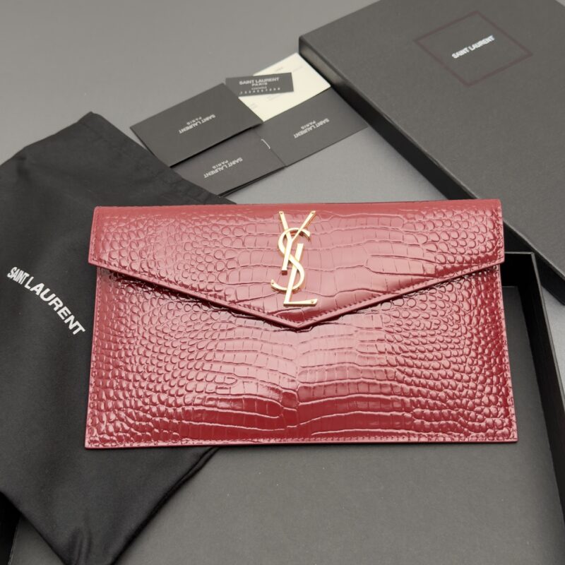 YSL  UPTOWN鳄鱼纹压印皮革手拿包 编号: 565739   枣红鳄鱼纹/金扣