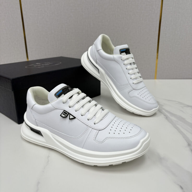 PRADA 新款男士小牛皮运动鞋