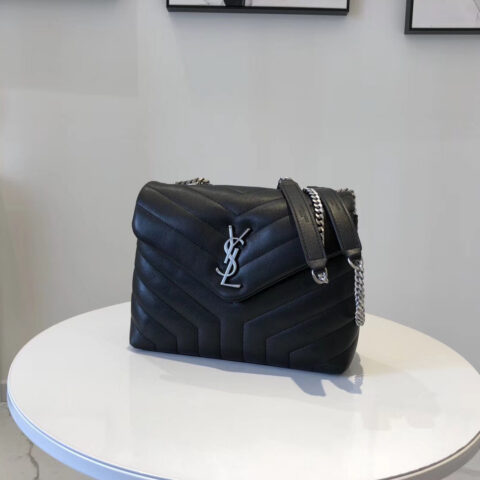 YSL  𝙇𝙤𝙪𝙇𝙤𝙪 𝙔形挎包 𝟮𝟰𝙘𝙢 298815 黑色银扣
