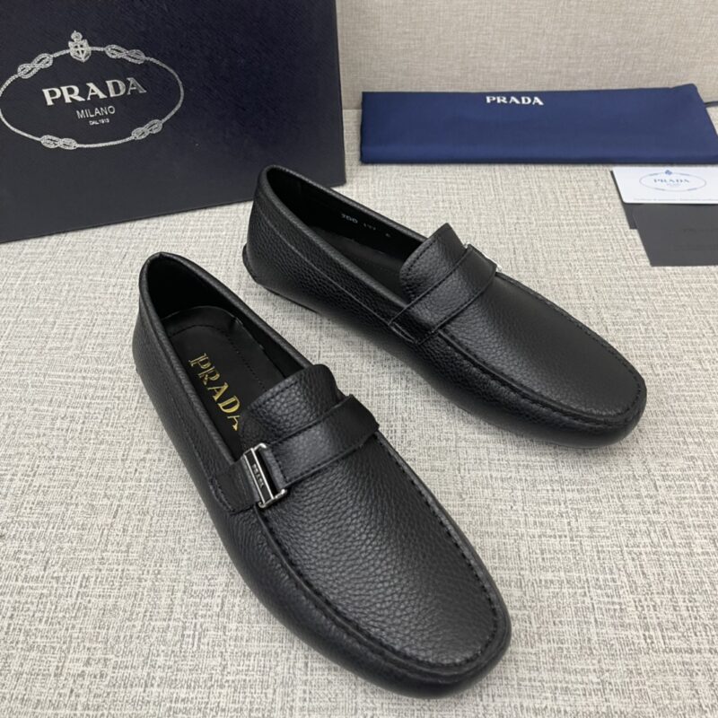 PRADA Saffiano 皮革乐福鞋