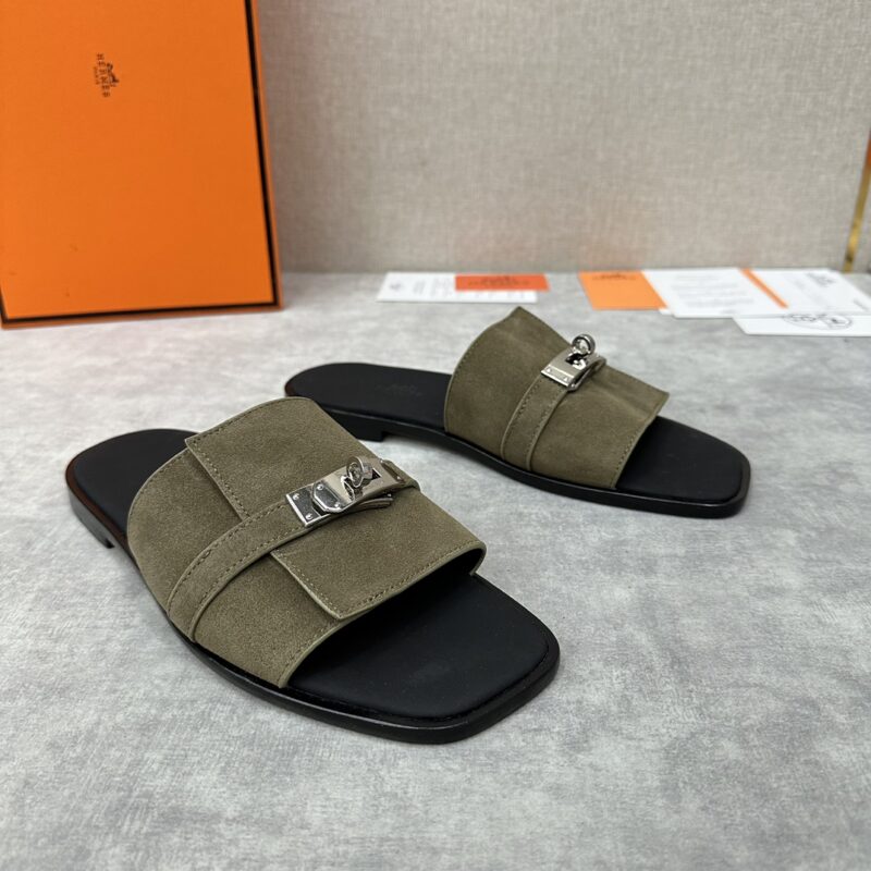 HERMES 最新Giulia男款凉鞋