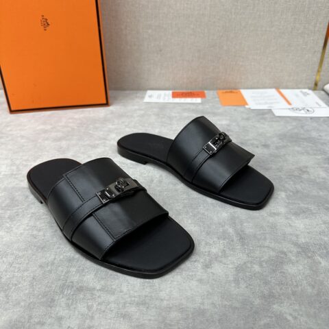 HERMES 最新Giulia男款凉鞋