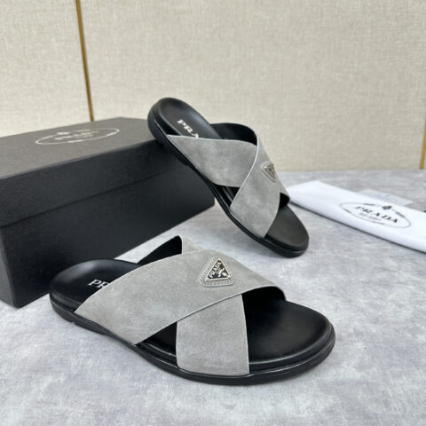 PRADA 新款男士柔软羊皮拖鞋