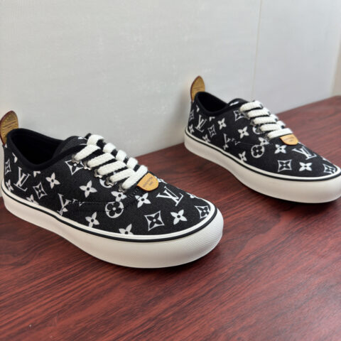 LV LAGOON运动鞋 货号：0318系带 印花 黑色