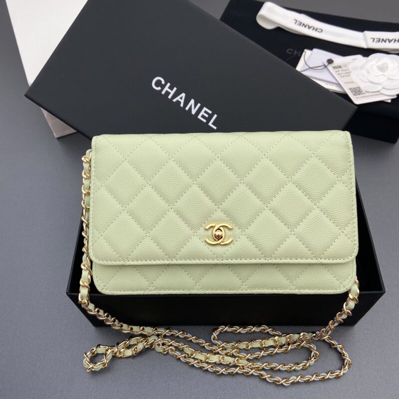 CHANEL 小香进口意大利魚仔醬小牛皮 货号:AP4241淺綠色細球紋金色鋼唛