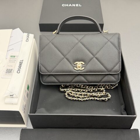 CHANEL 新款手柄WOC大号菱格绣花链条包系列货号:AP4931黑色细球大菱格纹金色五金