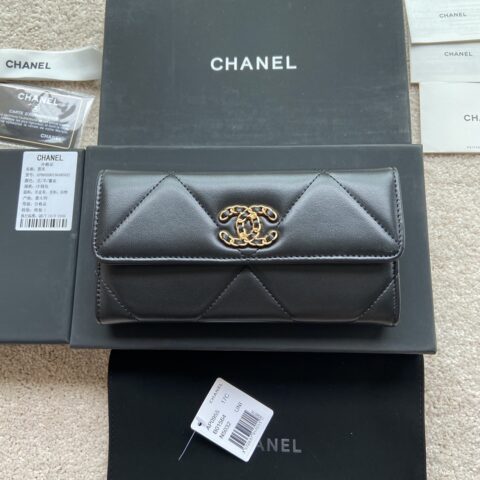 CHANEL  小香进口意大利颗粒小牛皮 货号:AP0955黑色羊皮金色五金红色内里
