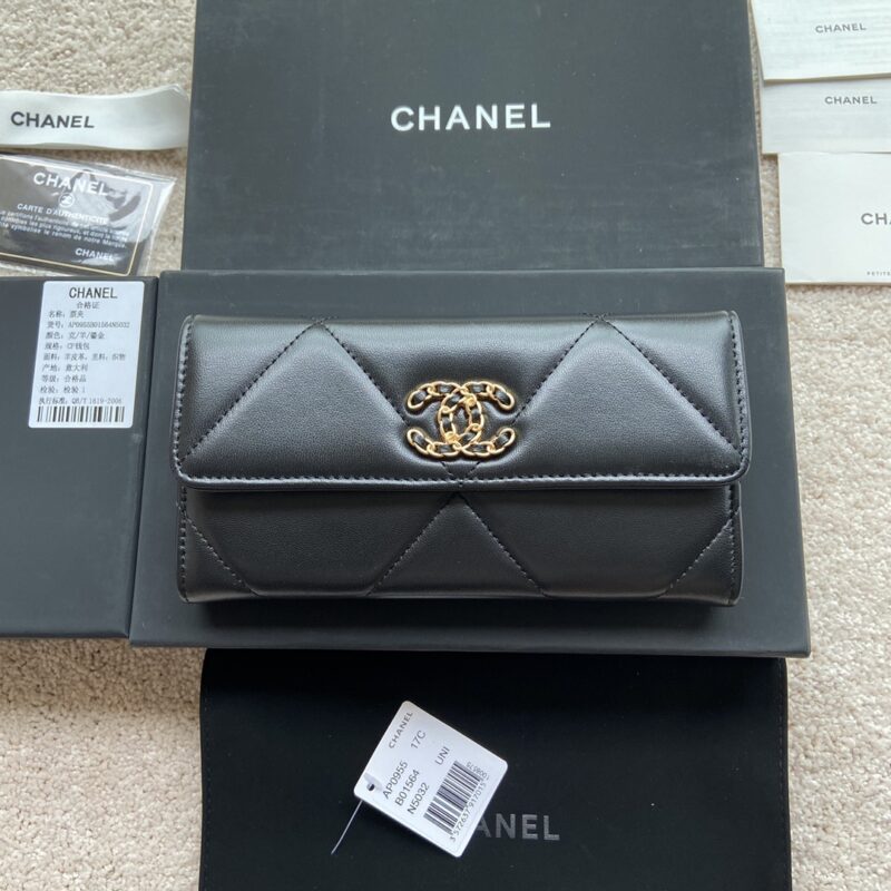 CHANEL  小香进口意大利颗粒小牛皮 货号:AP0955黑色羊皮金色五金红色内里