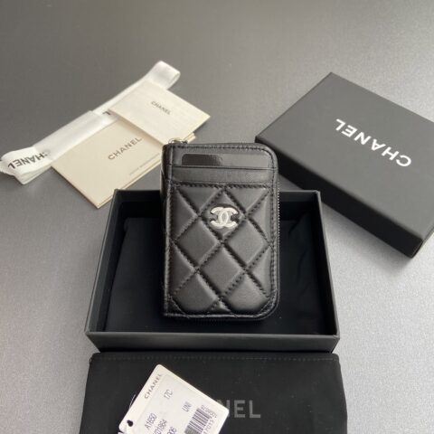CHANEL 小香小拉链包卡包系列 编号:1650  黑色羊皮銀色鋼嘜
