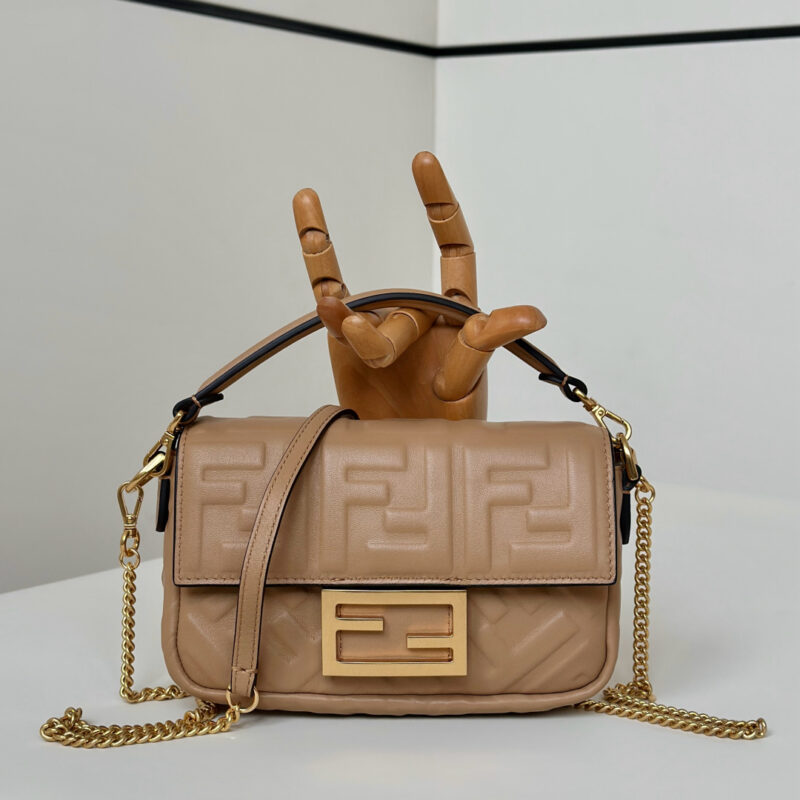 FENDI baguette 款号0135S